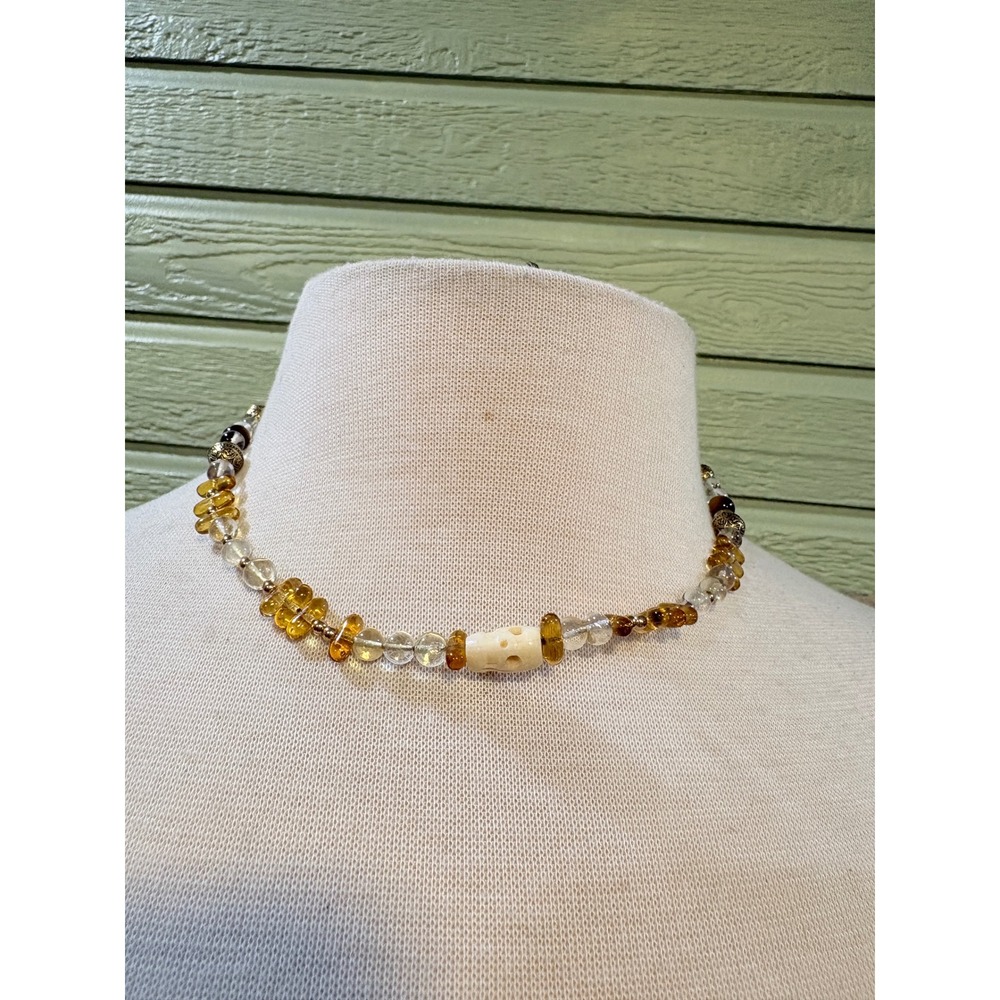 Vintage Glass Beaded Necklace‎ Gold Tone Skull Charm 17 Inch